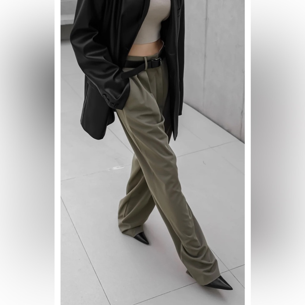 The Frankie Shop Tansy Pleated Trousers in Olive - size S